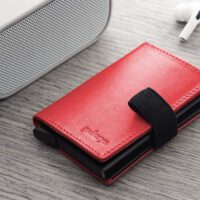 bono-rfid-wallet-red-pul_173713111_main_RTXuo4O1964