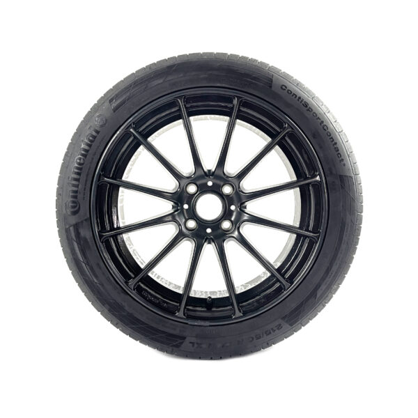 Second image of حامي جنوط سيارتك الأمثل (أسود) - AlloyGator - Ultimate Alloy Wheel Rim Protector (Black)