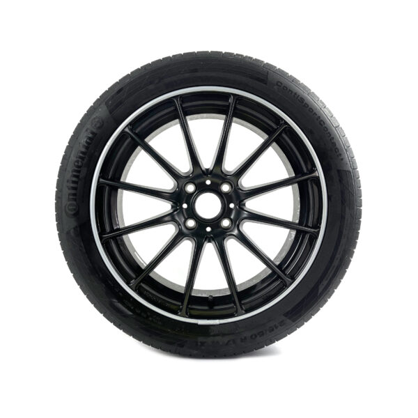 Second image of حامي جنوط سيارتك الأمثل (فضي) - AlloyGator - Ultimate Alloy Wheel Rim Protector (Silver)